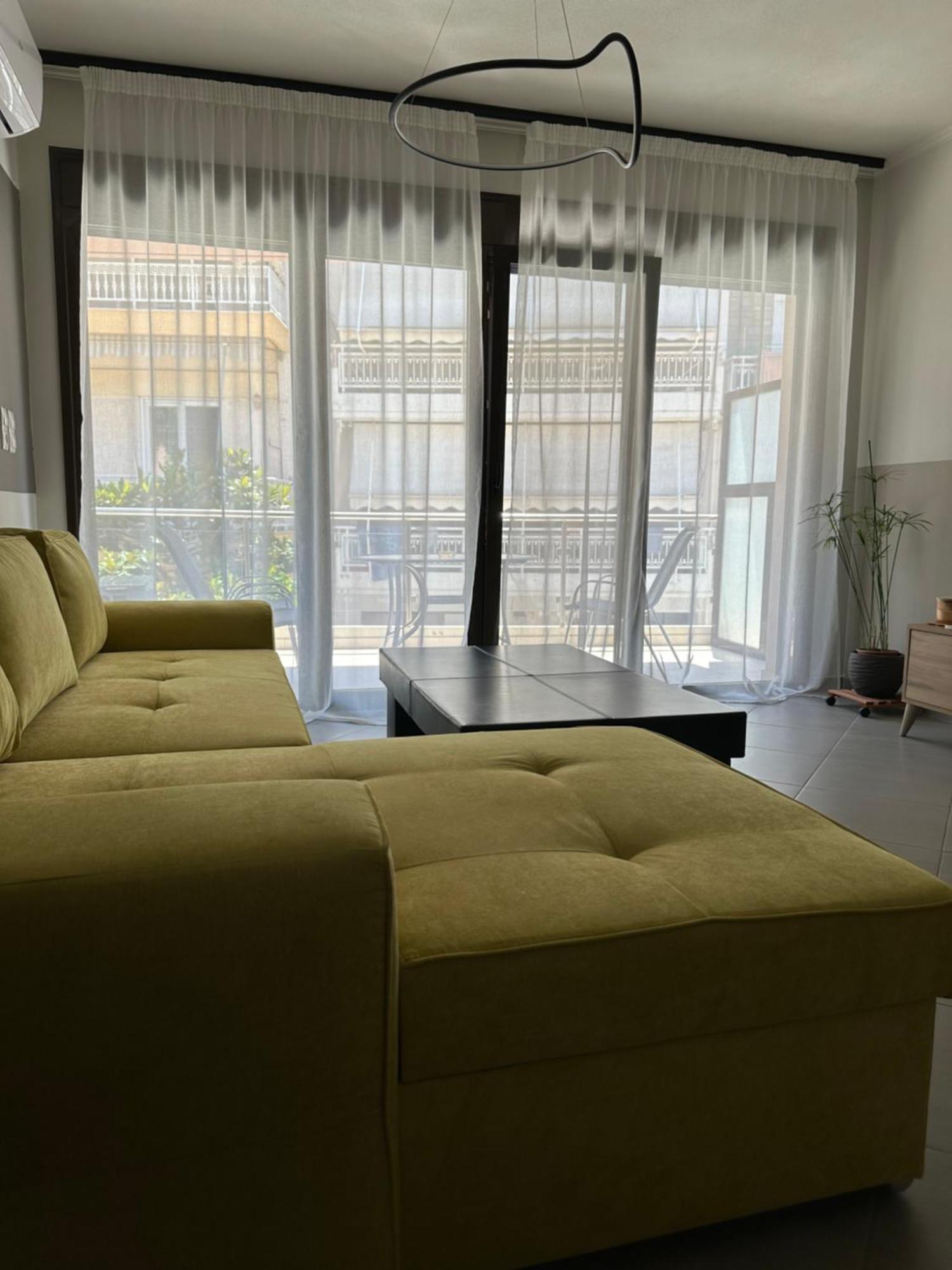 Snappyb Living Spaces Apartment *